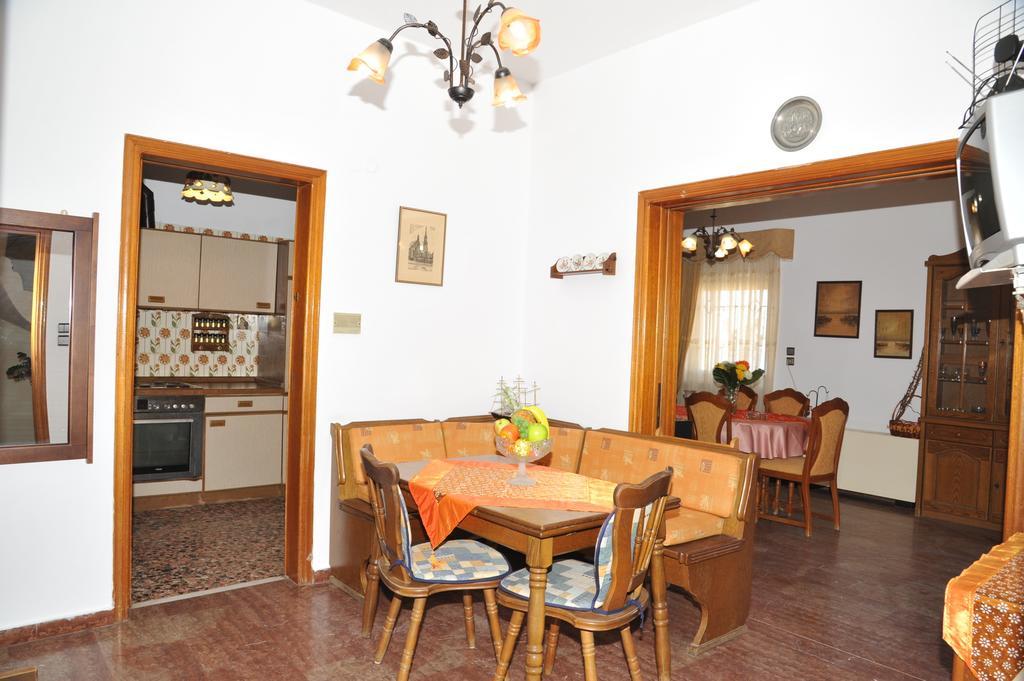 Apartment Froso On The Beach Rethymno  Bilik gambar
