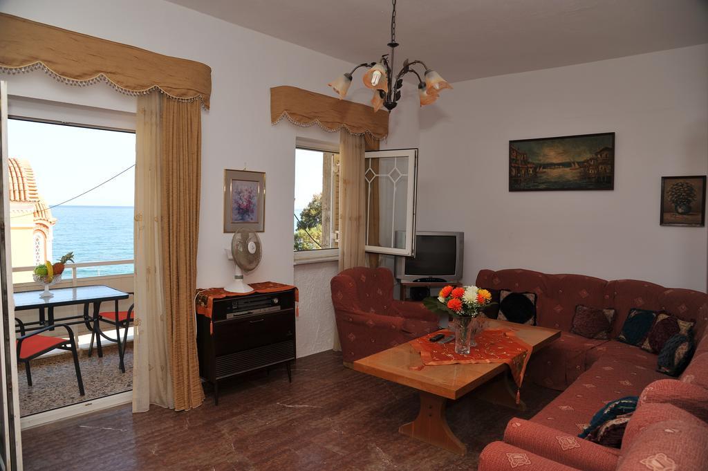 Apartment Froso On The Beach Rethymno  Bilik gambar